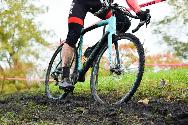 Le cyclo-cross, sport complet et bénéfique pour la santé